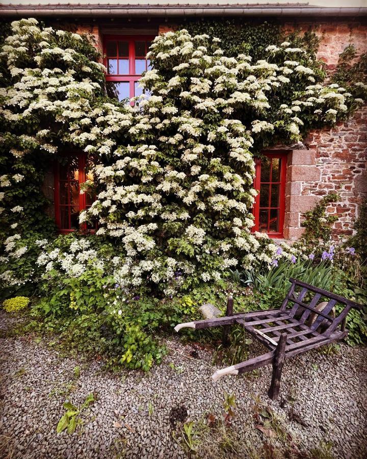 Domaine Du Tertre Ychot Hotel Dol-de-Bretagne Bagian luar foto